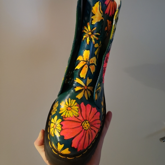 Handpainted floral retro leather jadon Dr Martens - Picture 7 of 12